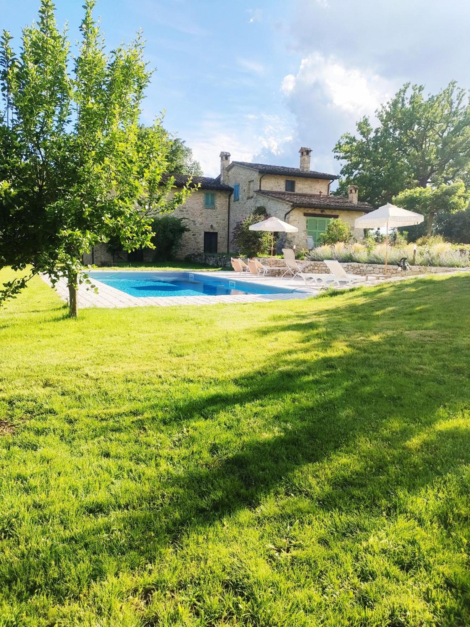Il Colle Sulla Flaminia Villa Massa Martana Luaran gambar